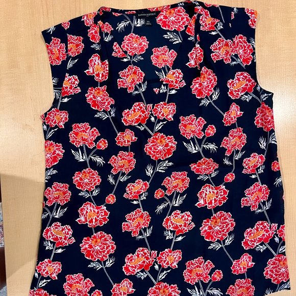 Banana Republic Cap-sleeve Blouse - Picture 7 of 10